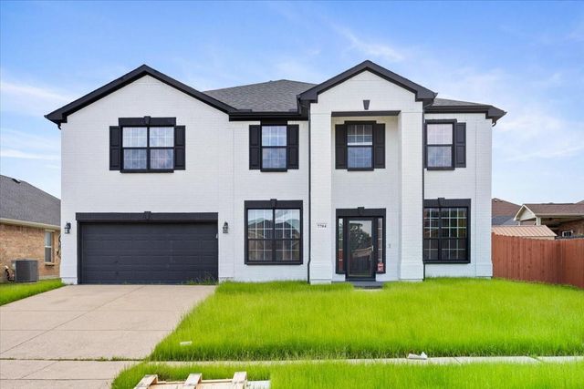 7704 Labrador Dr — Deer Creek Arlington