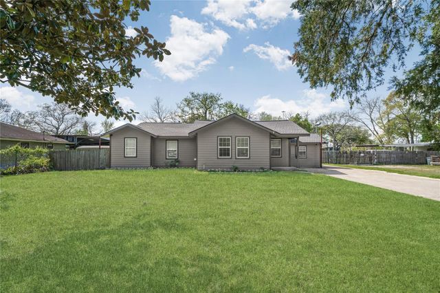 2602 Dupont St — Spencer Hwy Gardens Sec 03