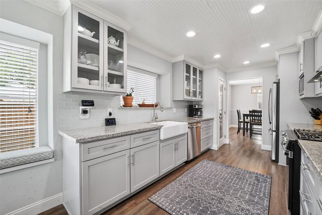 2221 Aberdeen Dr — Brittany Bay