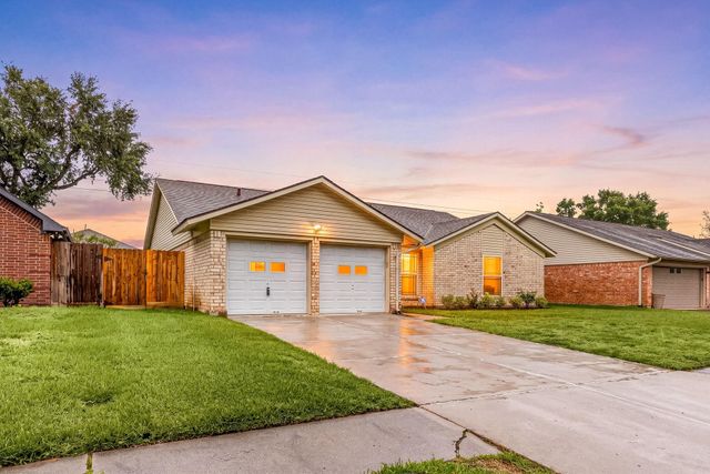 2306 Townhall Ln — Williamsburg Colony