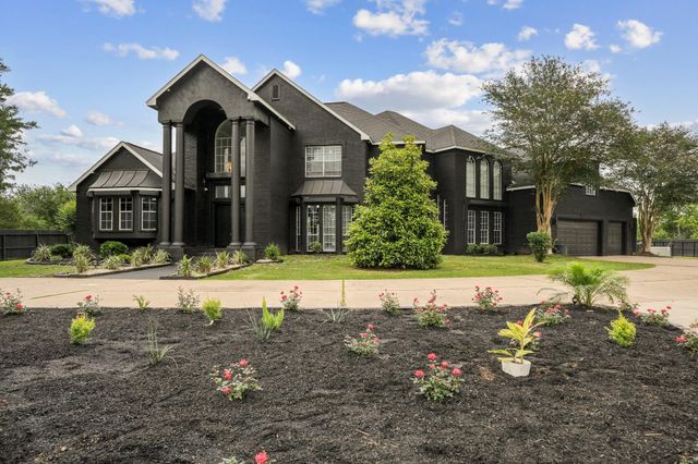 2027 Cullen Blvd #865 — H T & B R R