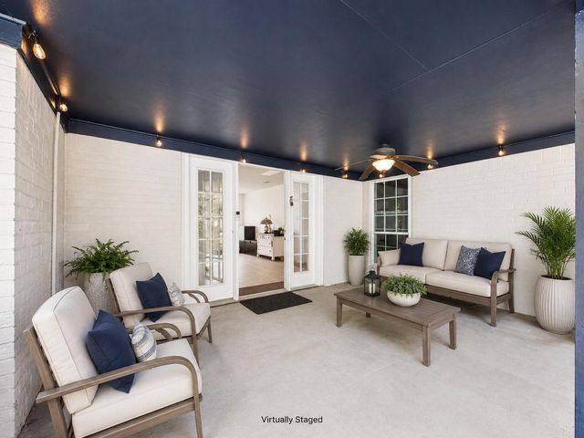 3037 County Road 536 — Heights Acres