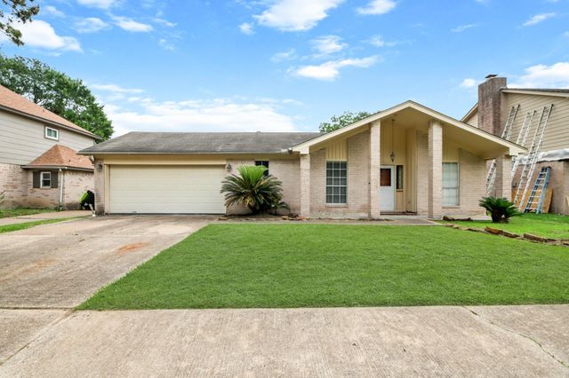 6919 River Mill Dr — Oakwood Glen