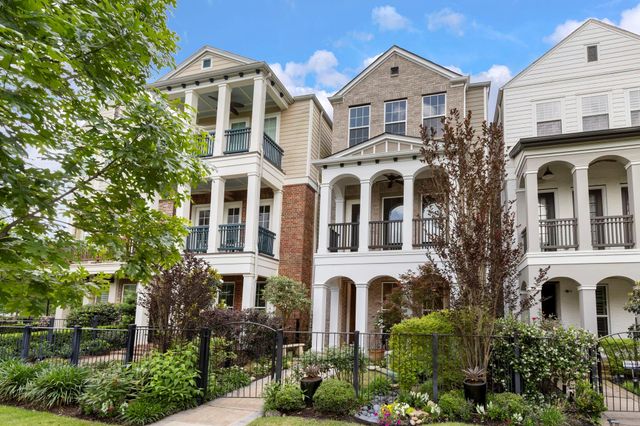 262 Breezy Way — Oasis Pointe Twnhms Pt