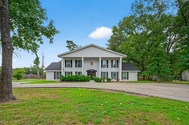 29902 E Hawthorne Dr — Spring Hills 05