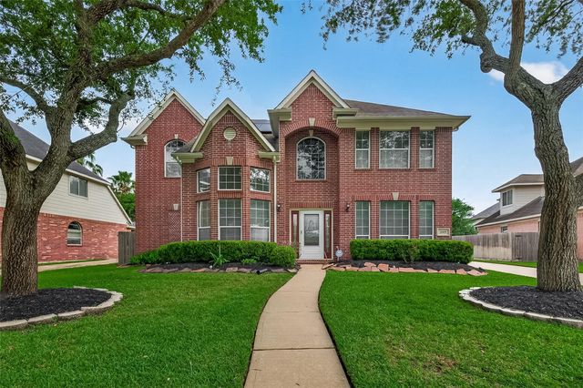 2615 Granite Ct — Woodbend Sec 2 At Silverlake