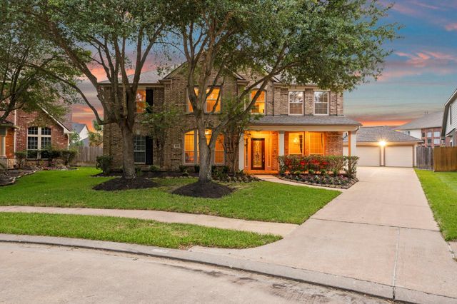 16819 Swirling Cloud Ct N — Fairfield Village North