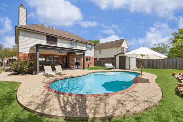 7022 Red Coral Dr — Village Grove