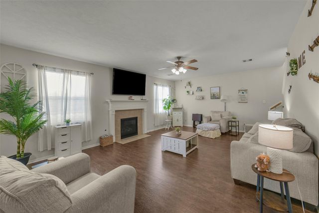 13615 Northpointe Ridge Ln — Lakes/Northpointe Sec 02