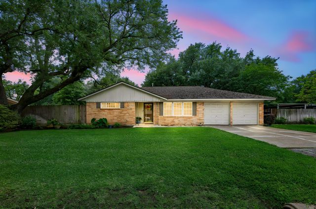 5157 Mockingbird Ln — Eastway Terrace