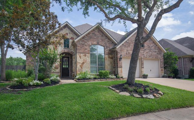 8207 Otter Creek Way — Sienna