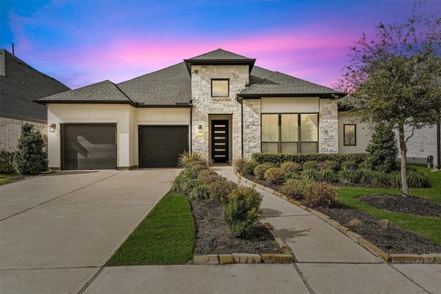 1823 Camille Park Dr — Sienna Plantation