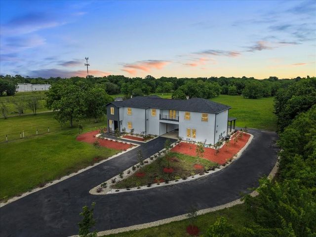 3237 Harkey Rd — Figland Orchard