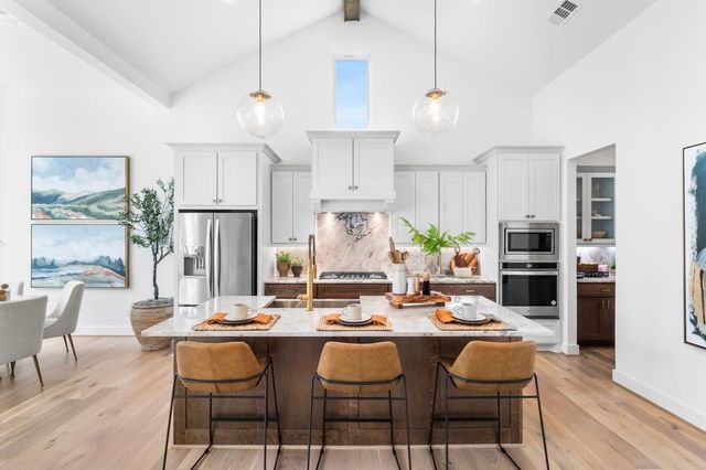 7106 Carriage Light Dr — Northgrove - Villa Collection
