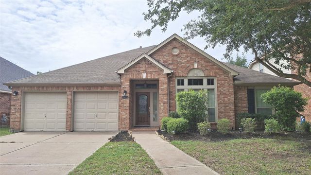 10615 Cortland Ridge Ln — Cypress Creek Lakes