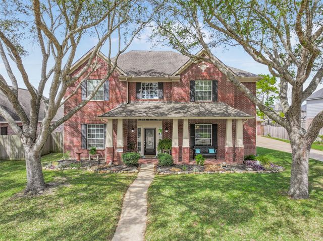 2835 Fairway Dr — Windsor Estates
