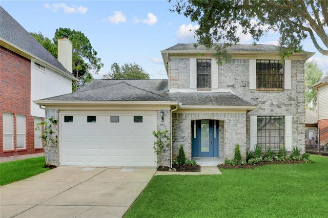 4315 Glen Avon Dr — Village Grove Sec 01