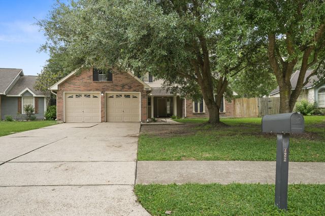 722 Regency Ct — Regency Estates