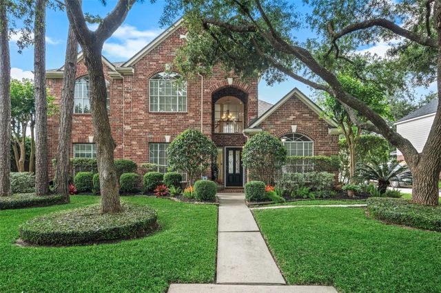 7614 Tumbling Rd — Walden On Lake Houston
