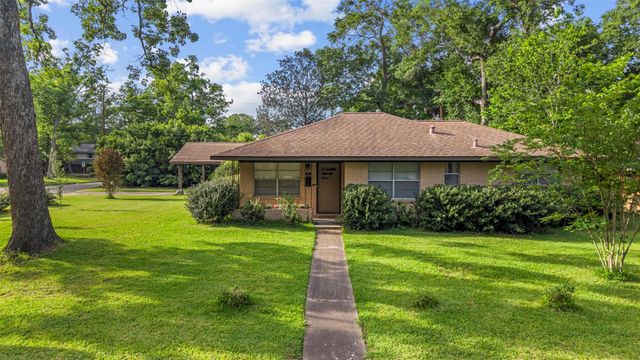 101 S Delmont Dr E — Tanglewood 01