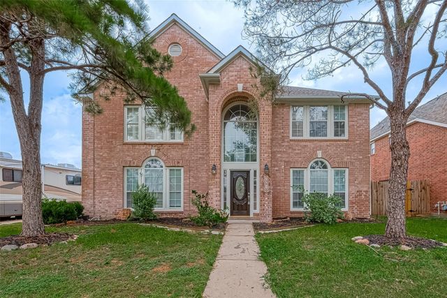 19818 Arbor Creek Dr — Estates/Highland Creek