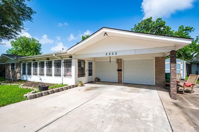 2202 French Pl — Eva Maud Sec 04