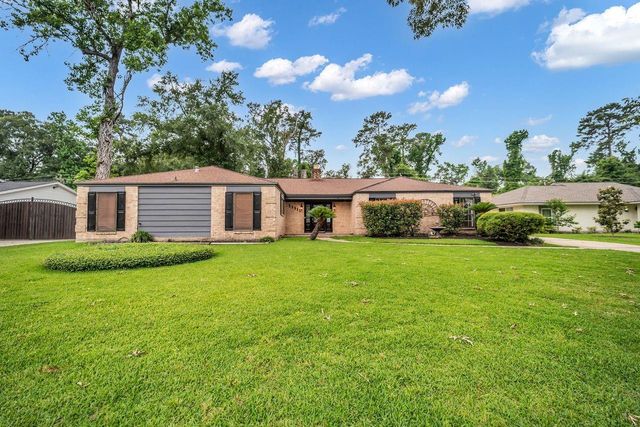 18815 Whitewood Dr — North Hill Estates Sec 02