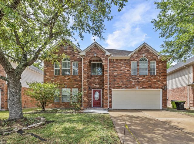 2106 Hawks Rd — The Woods