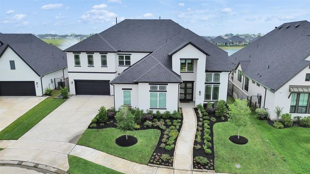 10322 Forest Lake Dr — Sienna Sec 36