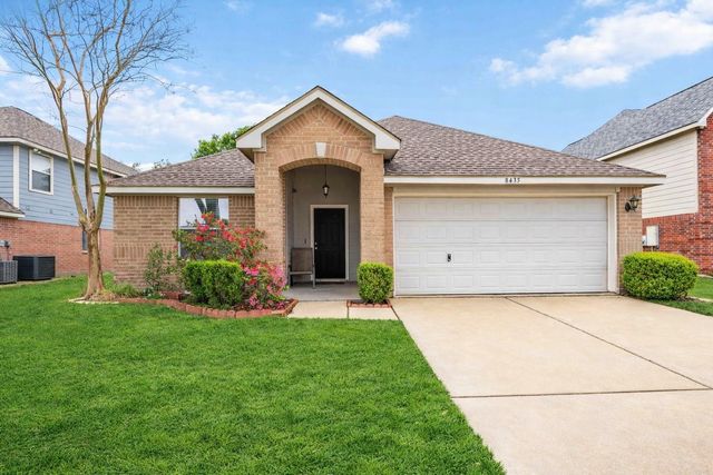 8435 Windy Thicket Ln — Lone Oak Village