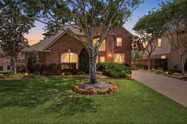 2514 Brittany Lakes Dr — Brittany Lakes Sec 7 2003
