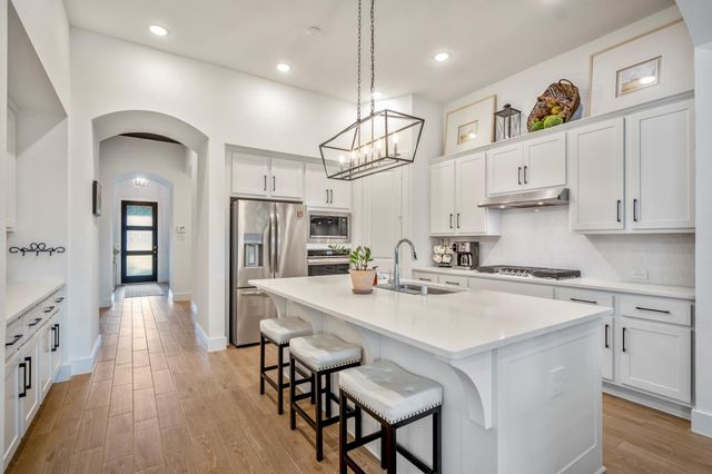 21433 Flora Springs Ln — Emory GLen