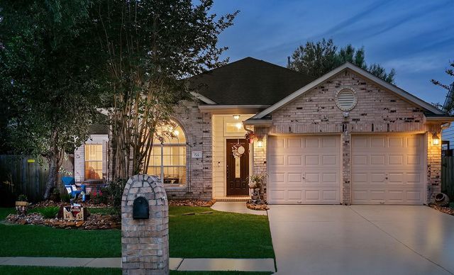 722 W Clady Dr — Oakridge Forest 03