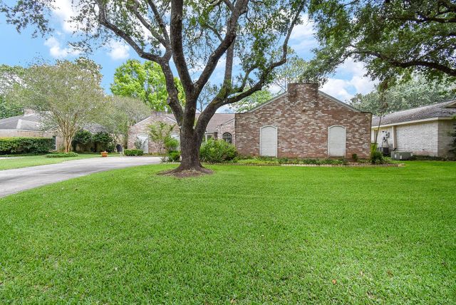 3419 Crow Valley Dr — QUAIL VALLEY