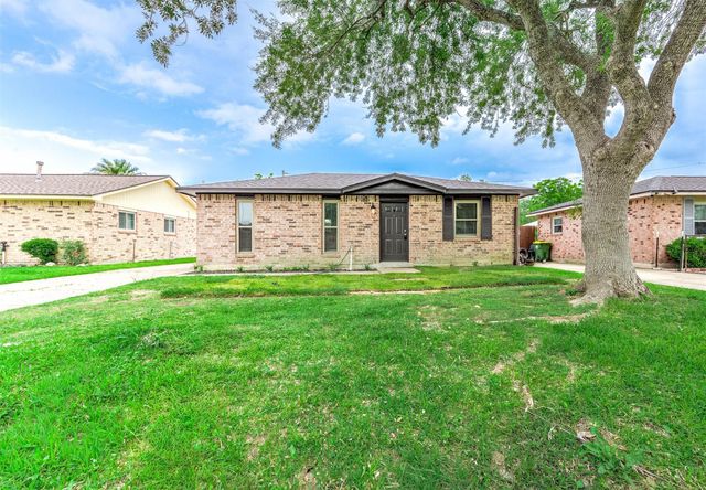 4705 Pine St — El Jardin Sec 01
