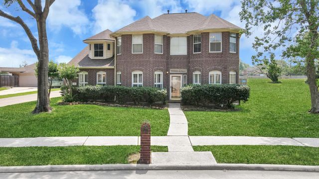 410 Barberry Ln — Lakewood Estates Sec 01