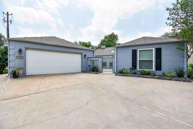 2814 Foxfire Cir — QUAIL VALLEY