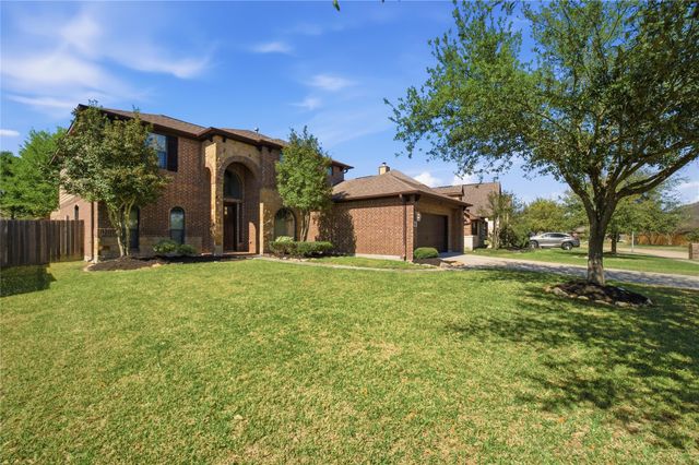 11014 Sir Alex Dr — Albury Trails Estates