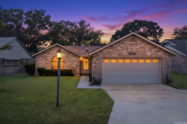 3632 FOX RUN — SCENIC HILLS
