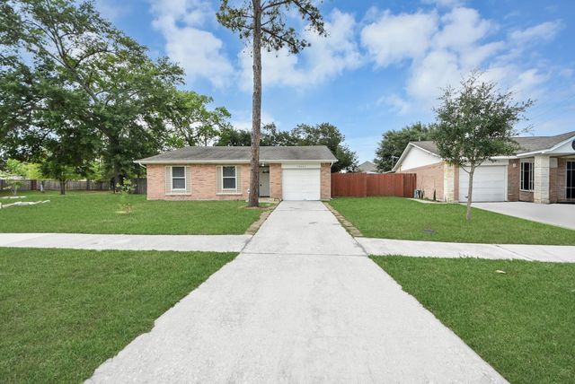 10603 Thorncliff Dr — Timberhills