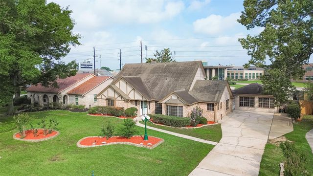 607 E Cypresswood Dr — North Hill Estates Sec 03