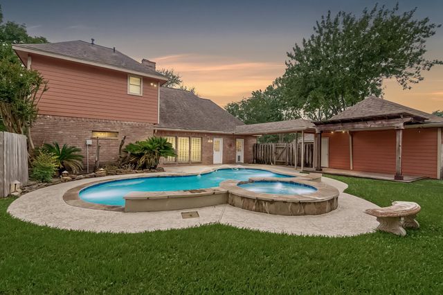 1402 Bittersweet Dr — Pecan Grove Plantation Sec 4