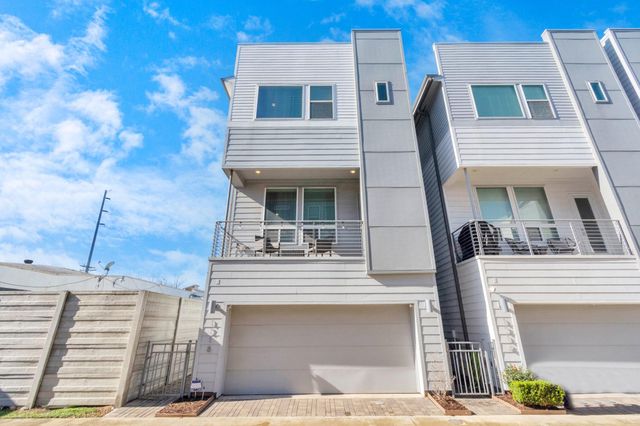 1718 Eado Point Ln — Eado Point