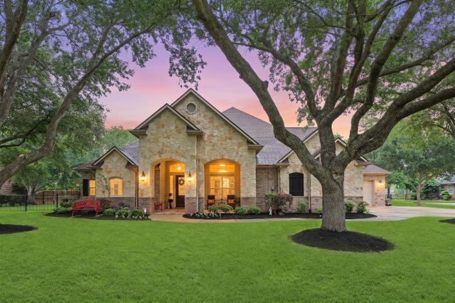 2502 Parrot Shell Ln — Texana Plantation Sec 3