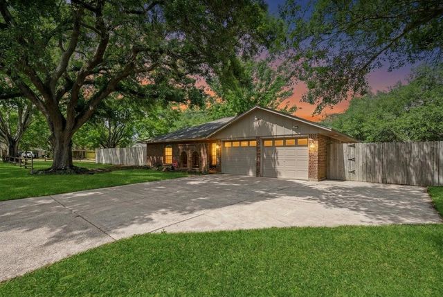 3930 Tumbleweed Ln — Chaparral Village Sec 01