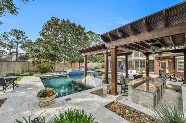 210 Trail Bend Ln — The Forest