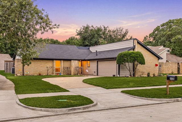 1130 Copper Creek Dr — Cimarron Sec 02