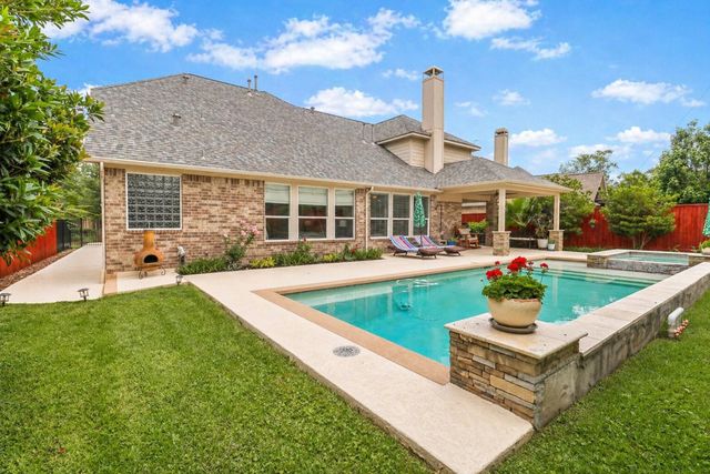 15 Verdin Pl — The Woodlands Creekside Park