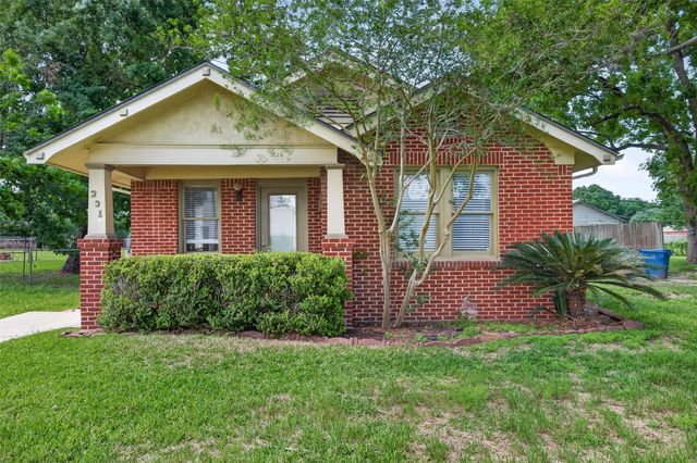 231 Lakeview Dr — S M Williams