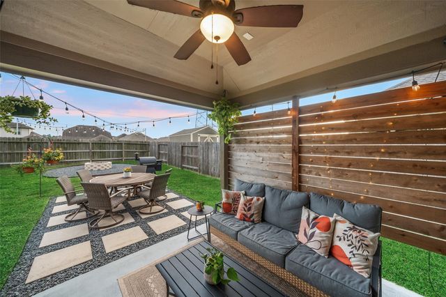 4352 Imperial Gardens Dr — Harmony Village